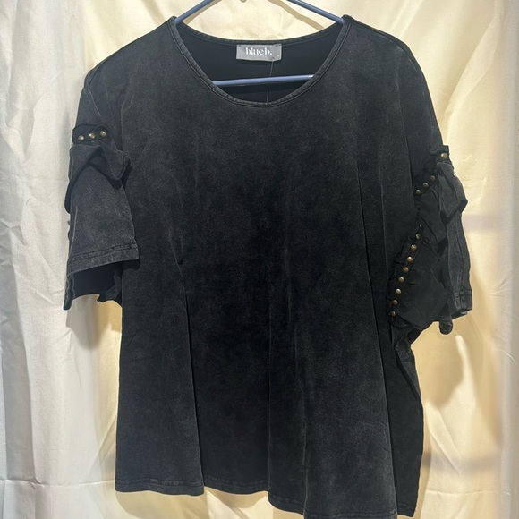 Studded ruffle sleeve dolman - Picture 2 of 3